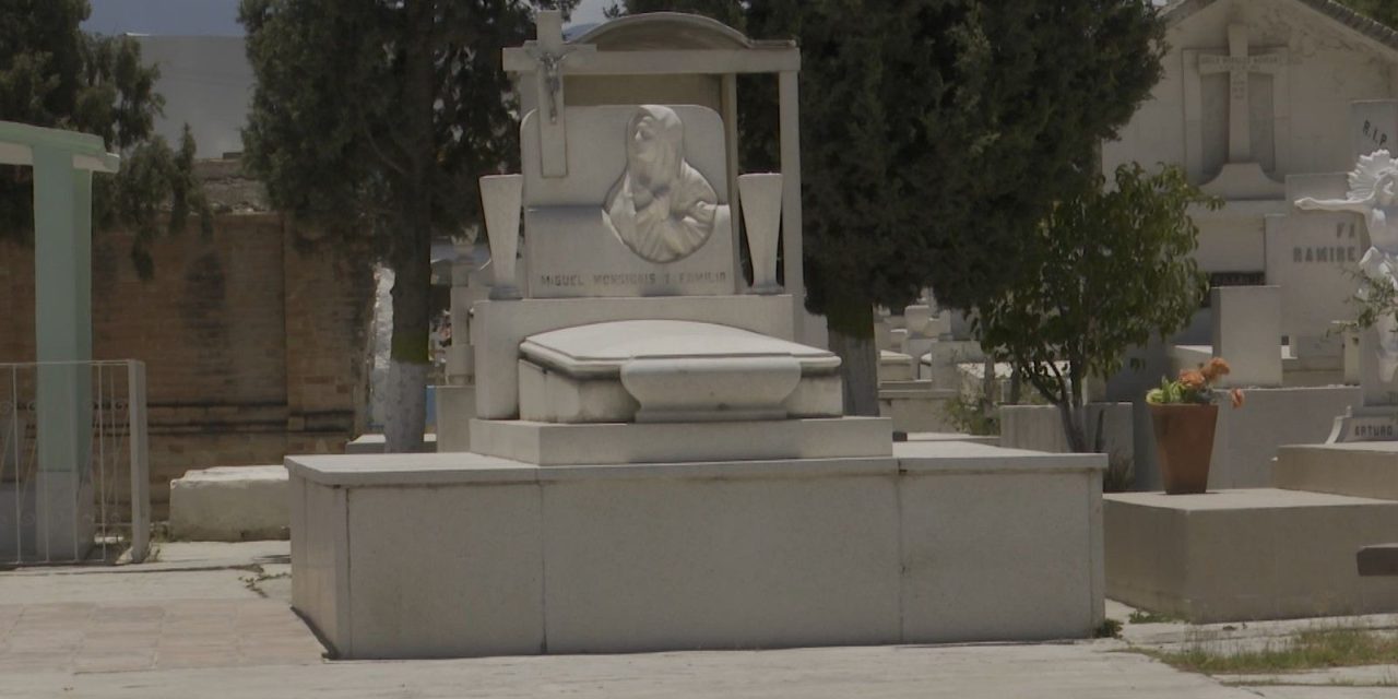Esperan al menos cinco mil visitantes en los dos panteones municipales de Ramos Arizpe