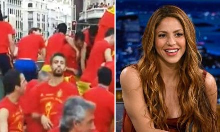 Piqué escupe a directivo del futbol; fans se alegran que ya no esté con Shakira (video)