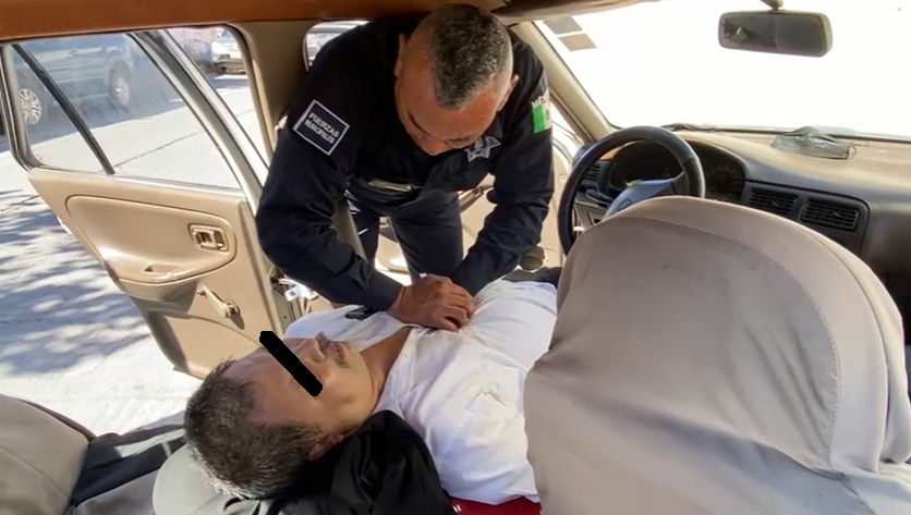 Policías salvan a un mariachi que sufrió un infarto en Saltillo