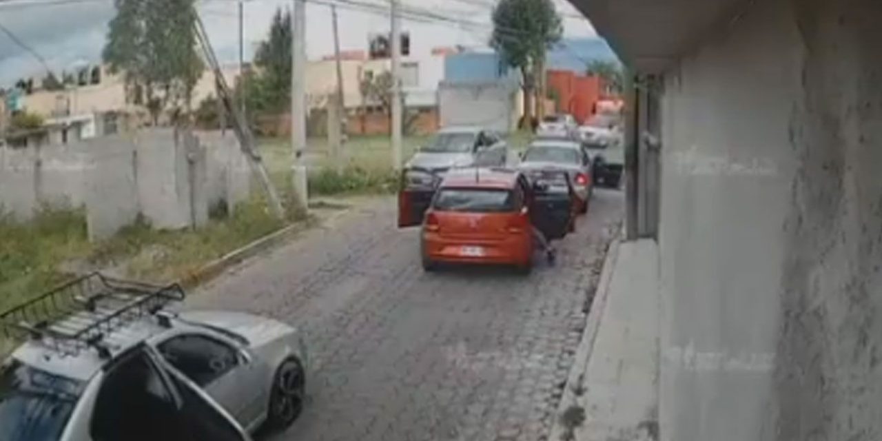 Arrebata niña a sus padres a plena luz del día en Tlaxcala (video)