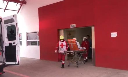 Mujer de la tercera edad cae de las escaleras y se fractura el cráneo en Saltillo