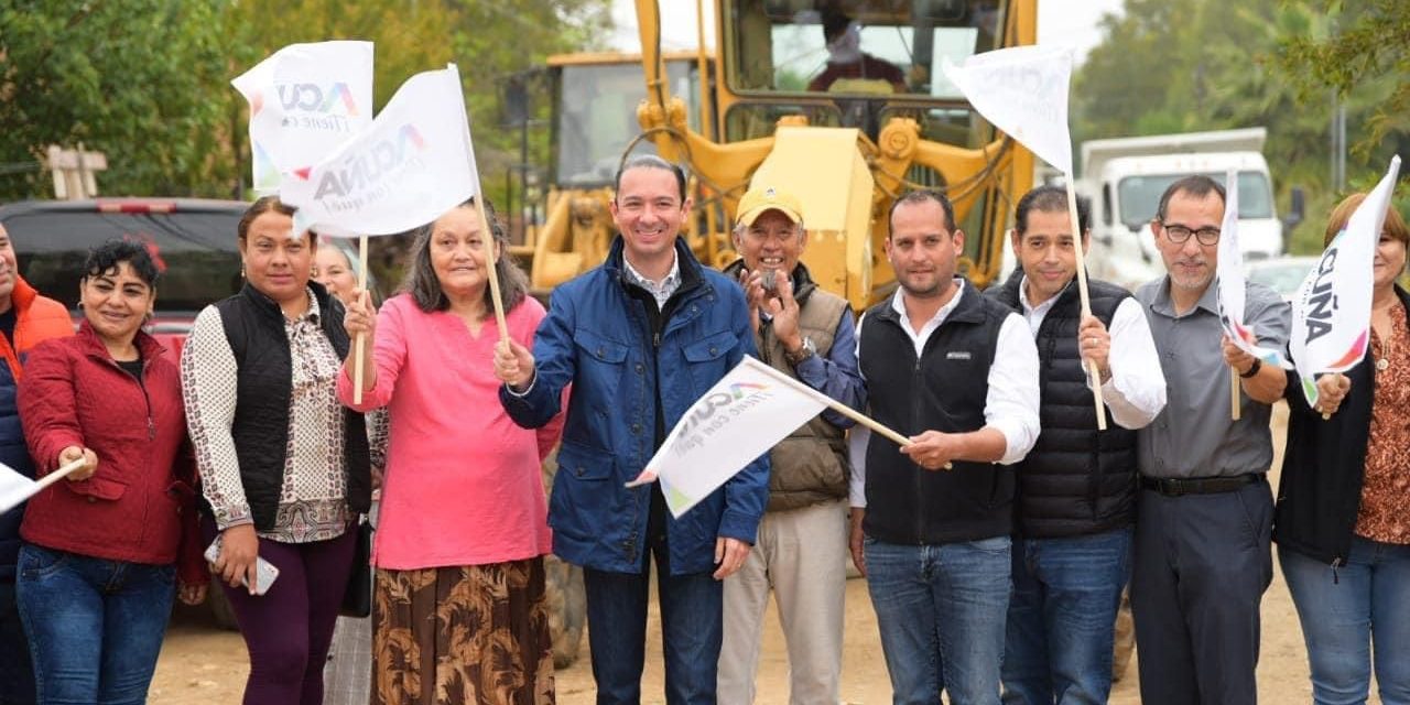 Alcalde inicia más obras de pavimentación en Acuña