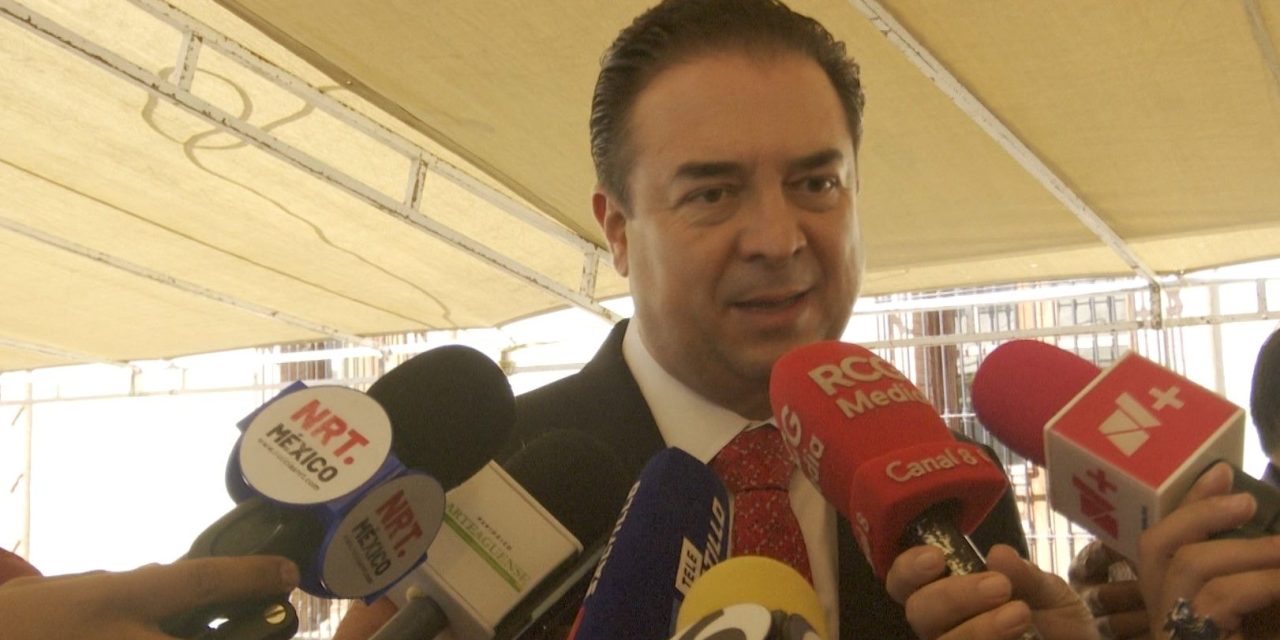 Presupuesto federal se va a obras faraónicas; Jaime Bueno