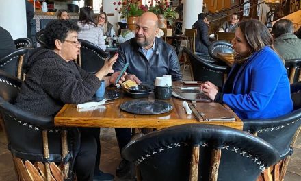 Líderes del PRI, PAN y PRD ‘cocinan’ la alianza en restaurante de Saltillo