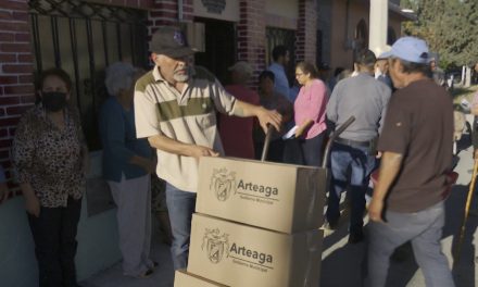 Entregan despensas a 5 mil 500 beneficiarios en Arteaga