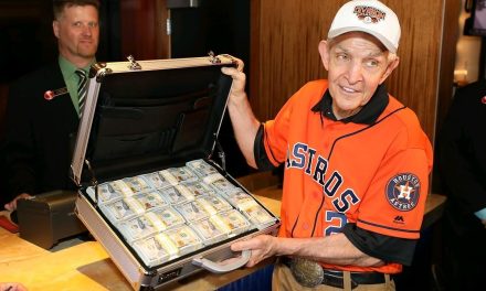 Hombre gana 75 millones de dólares al apostar a que los Astros de Houston lograban la Serie Mundial