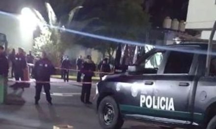 CDMX: Policías se agarran a balazos por baño ocupado y ambos fallecen