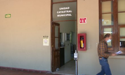 Llaman a morosos a ponerse al corriente con recargos a un peso en Arteaga