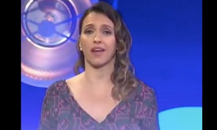 Conductora se niega a decir todes y usuarios de redes piden cancelarla