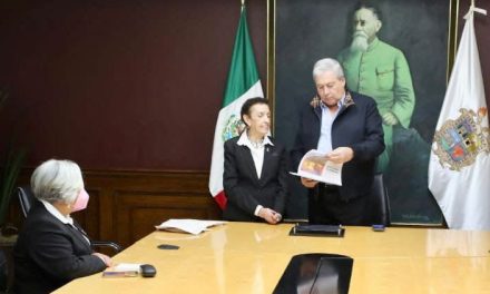 Presentan informe de la Feria de Saltillo a Chema Frautro