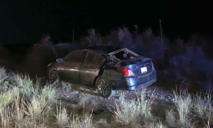 Saltillo: Tres personas heridas en volcadura en la carretera Los Pinos