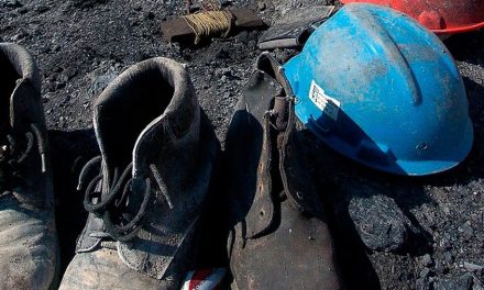 Entregan finiquitos a trabajadores en Pasta de Conchos