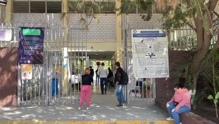 Detectan a menor con arma en la posada de una secundaria en Jalisco