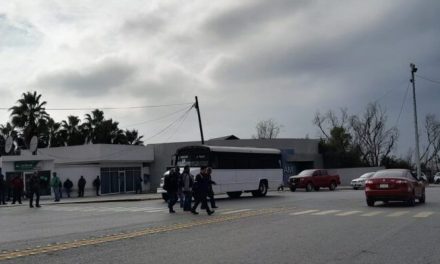 Obreros de AHMSA se quedan sin transporte