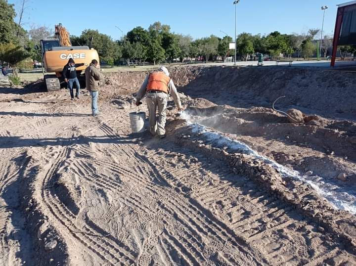Obras Públicas prepara espacio de patinaje en Torreón