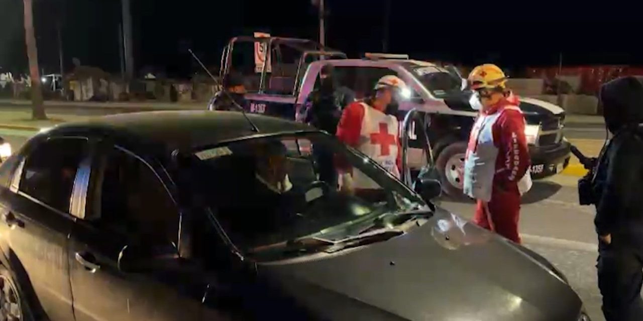 Saltillo: Chofer llevaba de pasajero a ladrón… intenta asaltarlo y lo apuñala