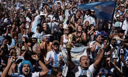Aficionado muere de exceso de felicidad por la victoria de Argentina en el Mundial