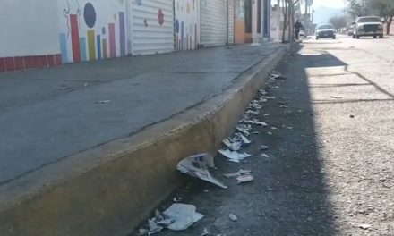 Despierta Saltillo con calles sucias y vacías