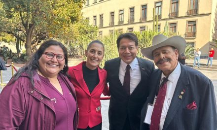 Armando Guadiana se reune con amigos de Morena en la CDMX