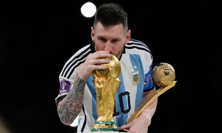 Messi para rato; Valdano asegura que ‘La Pulga’ jugará el Mundial de México 2026