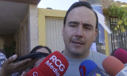 Mientras el país se incendia en violencia subsecretario de Seguridad organiza mini marchas en Saltillo; Manolo Jiménez