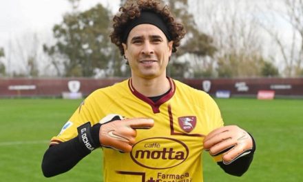 ‘El arquero de cualidad’, así llaman a ‘Memo’ Ochoa en su nuevo club europeo, el Salernitana