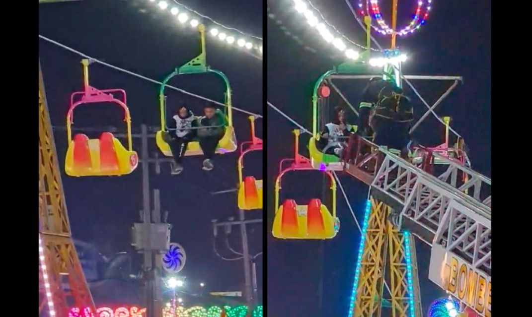 Video: Rescatan a niños que estaban atorados a 10 metros de altura en juego mecánico en Querétaro