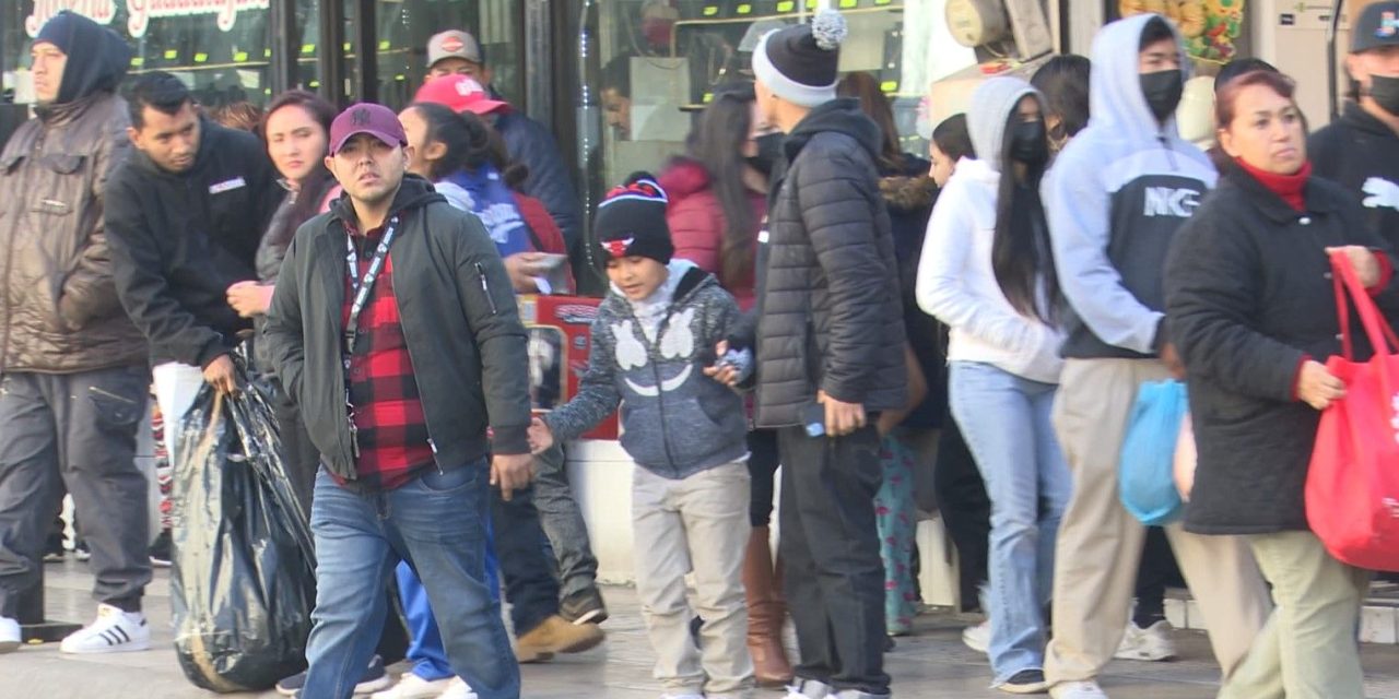 Piden no comprar cohetes a niños en Coahuila
