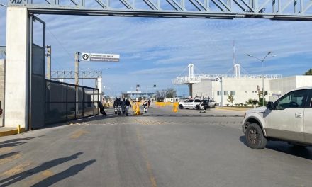 Posponen cierre de cruce fronterizo