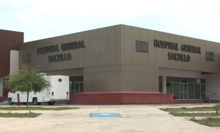Saltillo: Durante festejo de navidad joven quiso terminar con su vida; familia logra detenerlo