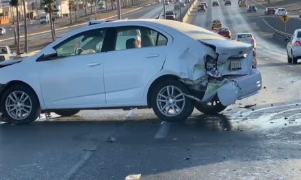 Saltillo: Daños materiales saldo de dos accidentes en Día de Reyes