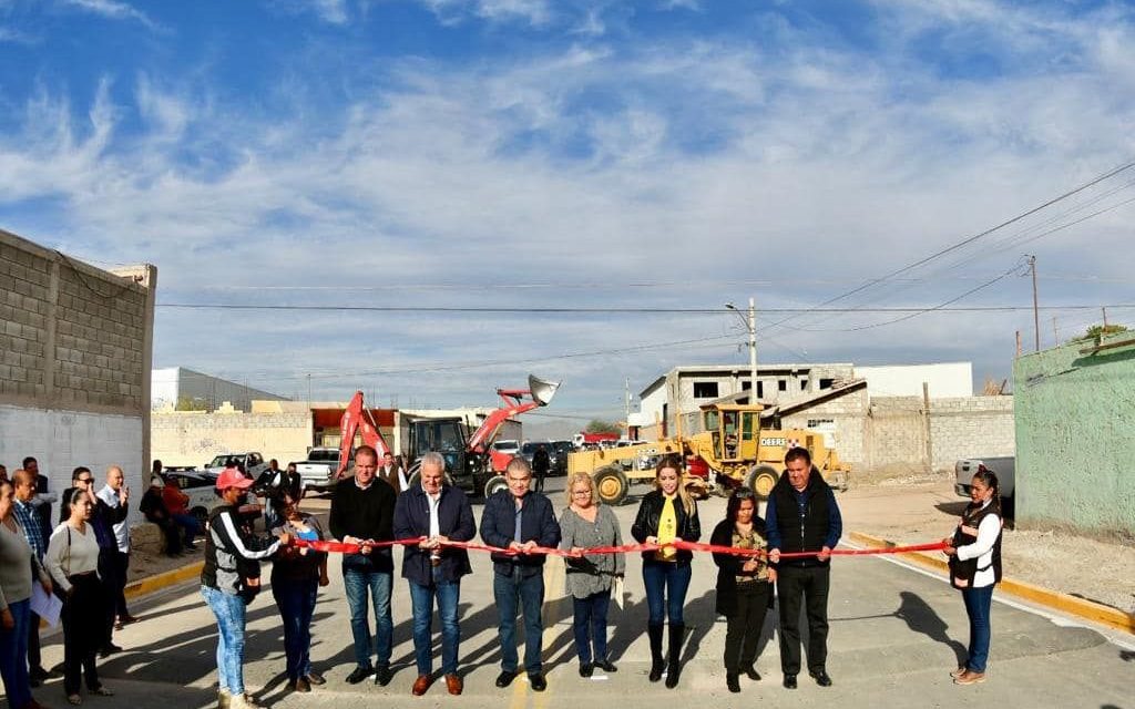 Supervisan y entregan obras de pavimentación en Torreón