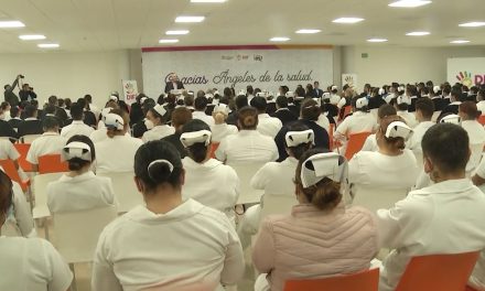 Torreón: Autoridades reconocen labor de enfermeras y enfermeros