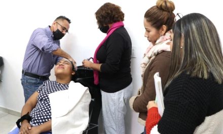 Ponen a disposición servicios gratuitos de belleza en DIF Torreón
