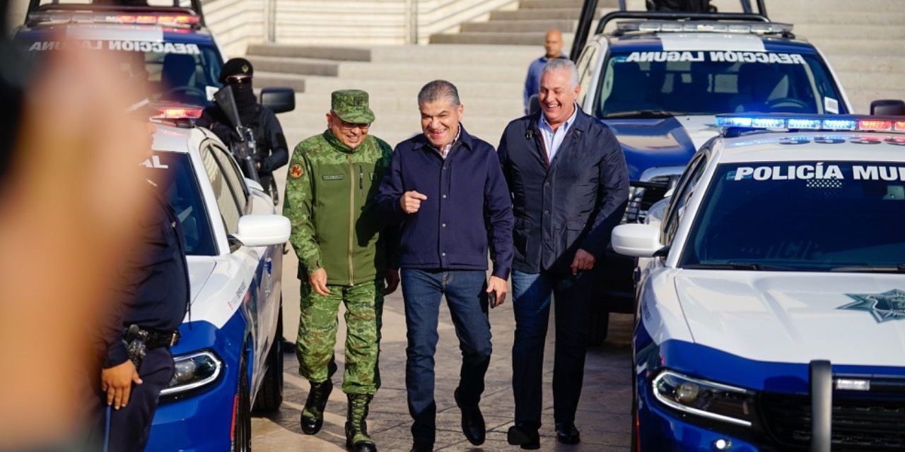 Entrega MARS 30 patrullas nuevas en Torreón