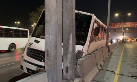Saltillo: Accidente múltiple en Fundadores provoca caos vial