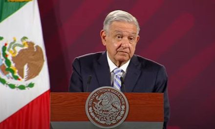 AMLO respalda a Armando Guadiana como candidato de Morena en Coahuila