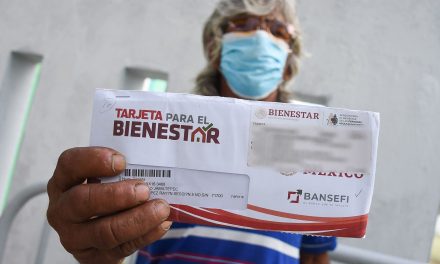 Saltillenses acuden a cobrar su pensión del programa Bienestar
