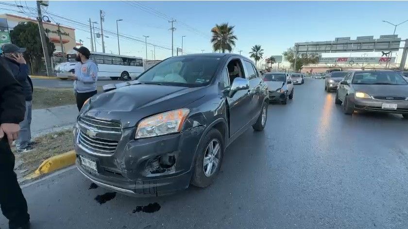 Saltillo: Se desata el caos en Fundadores por una carambola