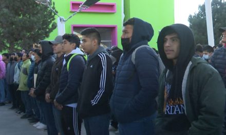Llaman a jóvenes a entregar cartilla militar para su liberación en Saltillo