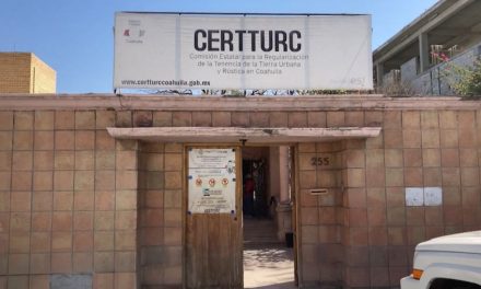 Mujeres de Coahuila recibieron escrituras
