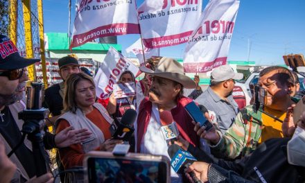 Reciben comerciantes del Mercado de Abastos de Saltillo a Armando Guadiana