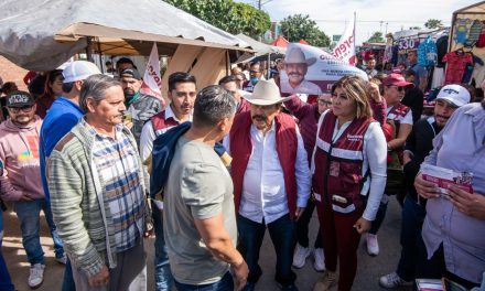 Estamos ‘Armando’ el cambio; reciben comerciantes y el pueblo de Torreón al precandidato de Morena, Armando Guadiana