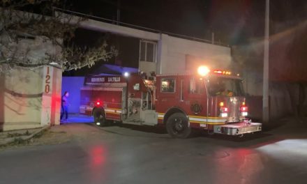 Incendio en instalación de la Policía Estatal moviliza al Cuerpo de Bomberos en Saltillo