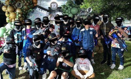 Jugador del Cruz Azul hace fiesta con temática de narco a su hijo