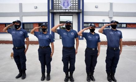 Festejos a policías se extienden a escuelas y a la zona rural de Saltillo