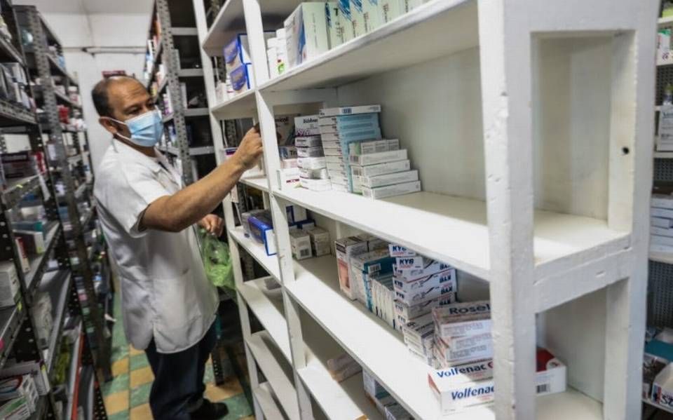 Farmacias señalan falta de medicamentos en Sabinas