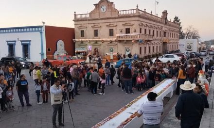 Festejan el Día de Reyes en Parras