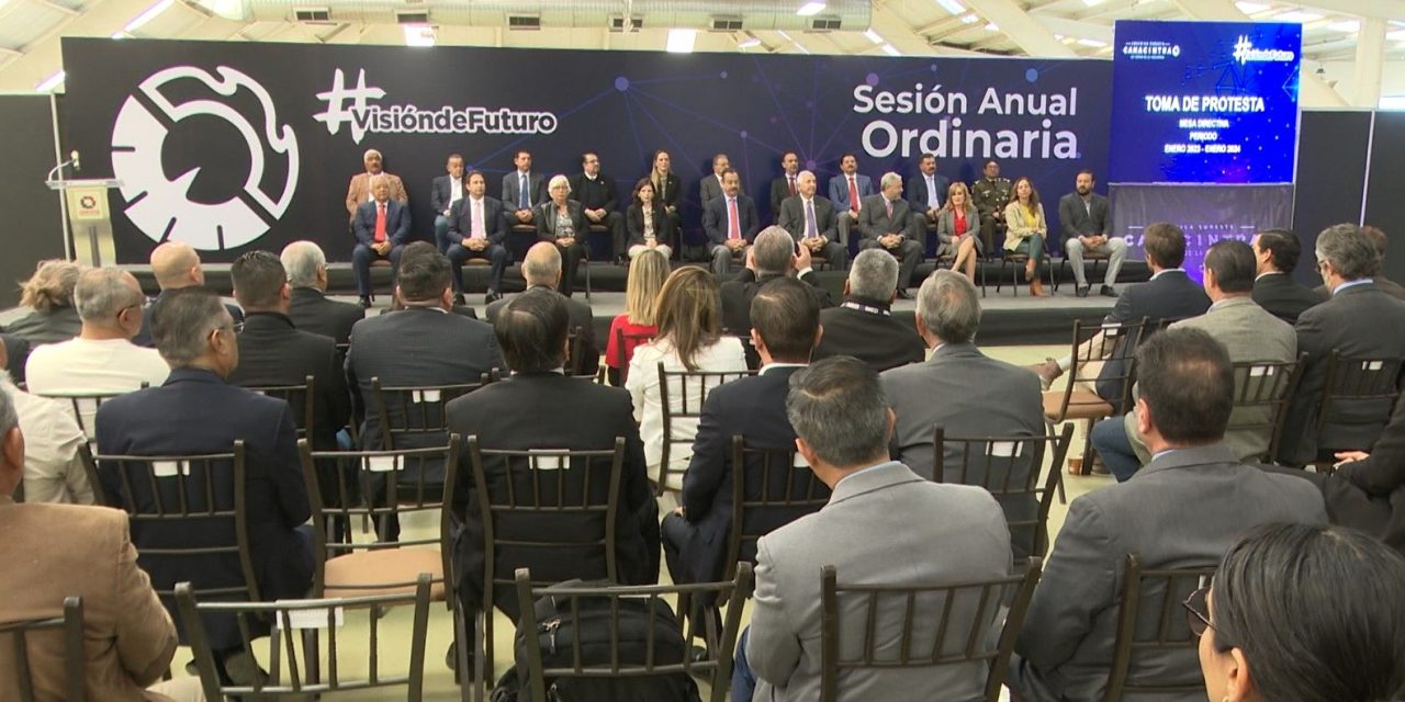 Toma protesta nueva mesa directiva Canacintra