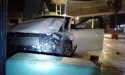 Saltillo: Jóvenes jugaban arrancones en V. Carranza y terminan carrera en la barda del Seguro 2